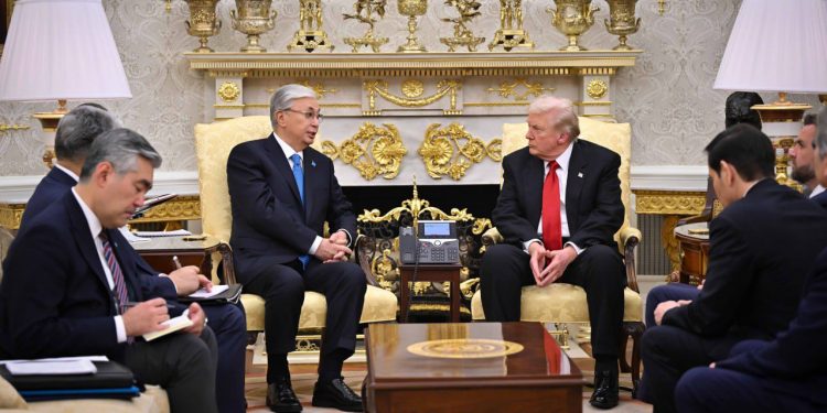 Ақ үйдегі кездесу барысында Қазақстан мен АҚШ президенттері Израиль Премьер-министрі Беньямин Нетаньяхумен телефон арқылы сөйлесті