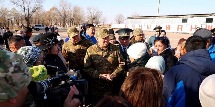 Министр обороны совершил рабочую поездку в Жамбылскую область