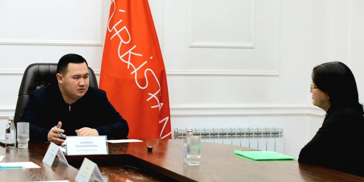 Түркістан қаласының әкімі тұрғындармен кезекті қабылдау өткізді