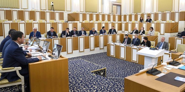Норма об унитарности государства, целостности, неприкосновенности и неотчуждаемости территории Казахстана остается неизменной – Конституционная комиссия