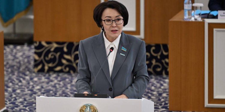 Бүгін Контитуциялық Реформалар реформалар жөніндегі комисмияның алғашқы отырысы өтуде.