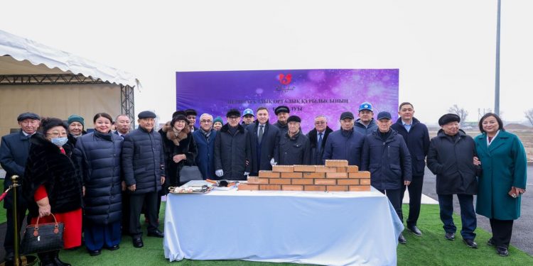 200 ТӨСЕК-ОРЫНДЫ ЖАҢА ПЕРИНАТАЛДЫҚ ОРТАЛЫҚ САЛЫНАДЫ