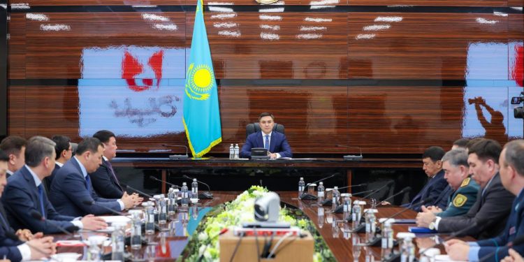 Шымкент қаласының әкімдігінде жаңа Конституция жобасы талқыланды