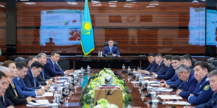 «ПРОФИЛАКТИКА ДОЛЖНА ПРОВОДИТЬСЯ СИСТЕМНО И НА ПОСТОЯННОЙ ОСНОВЕ»: АКИМ ШЫМКЕНТА — О ПРАВОНАРУШЕНИЯХ