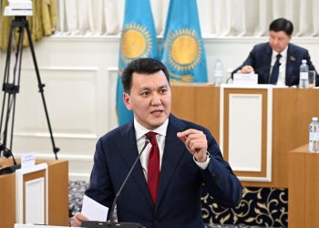 ТҰҢҒЫШ РЕТ ЖАҢА КОНСТИТУЦИЯДА МЫҢЖЫЛДЫҚ ТАРИХЫМЫЗ БАСТЫ ҚҰНДЫЛЫҚ РЕТІНДЕ ЖАЗЫЛДЫ