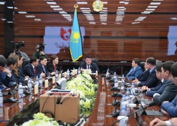 Шымкент қалалық мәслихатында Конституцияның жаңа жобасы талқыланды