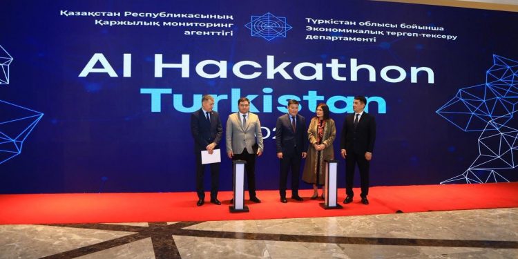 ТҮРКІСТАНДА «ҚАРЖЫЛЫҚ ҚАУІПСІЗДІК – ЦИФРЛАНДЫРУ ЖӘНЕ ЖАСАНДЫ ИНТЕЛЛЕКТ ДӘУІРІНДЕ» АТТЫ ӨҢІРАРАЛЫҚ ФОРУМ АЯСЫНДА AI ХАКАТОННЫҢ АШЫЛУЫ ӨТТІ