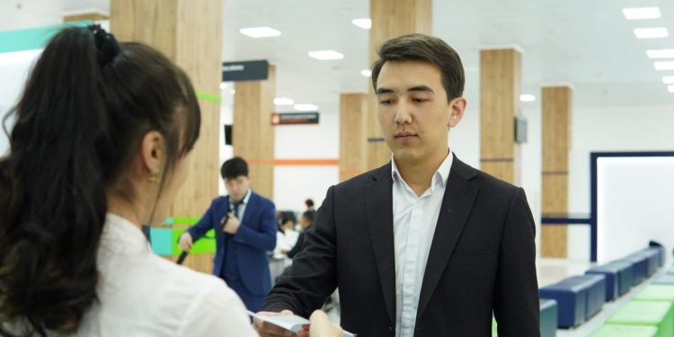 Мемлекеттік қызметті жеке менеджер арқылы алу: Сервис қалай жұмыс істейді