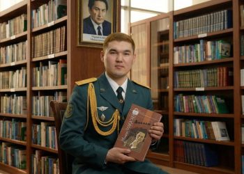 Қарулы күштерде Мұқағали Мақатаевтың өлеңдерін оқудан поэзиялық челлендж басталды