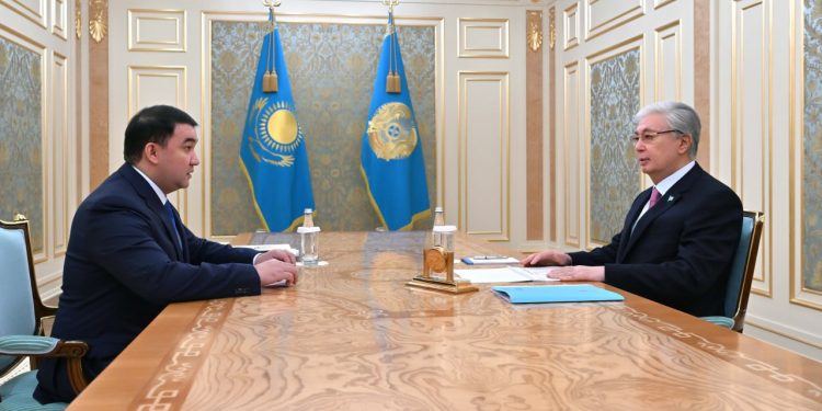 Қасым-Жомарт Тоқаев Түркістан облысының әкімі Нұралхан Көшеровті қабылдады