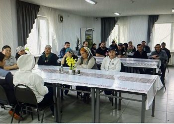 Шымкент: «Зерде Керамика» ЖШС-де жаңа Конституция жобасы түсіндірілді