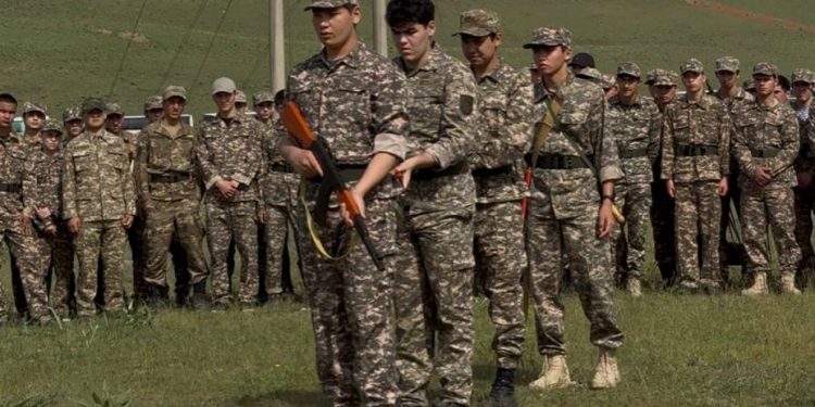 Шымкентте оқушыларға арналған оқу-дала жиыны өтуде