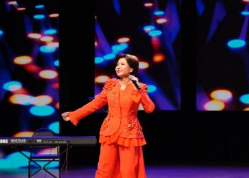 «50 ЖЫЛ САХНАДА»: ШЫМКЕНТТЕ РОЗА РЫМБАЕВАНЫҢ МЕРЕЙТОЙЛЫҚ КОНЦЕРТІ ӨТТІ