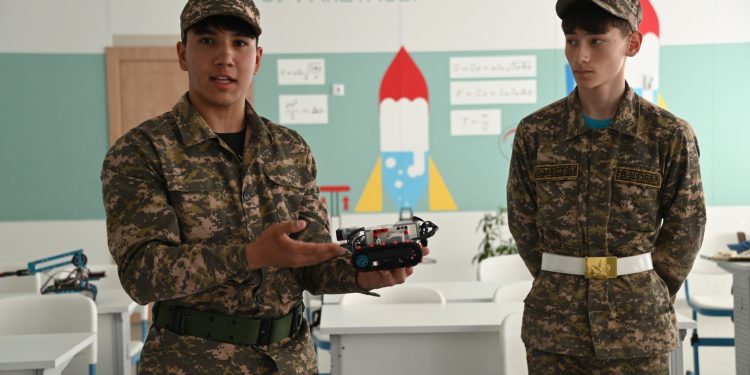 Шымкентте «Айбын» әскери-патриоттық жастар жиыны басталды