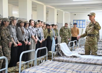 Армия – шыдамдылық пен тәртіп мектебі