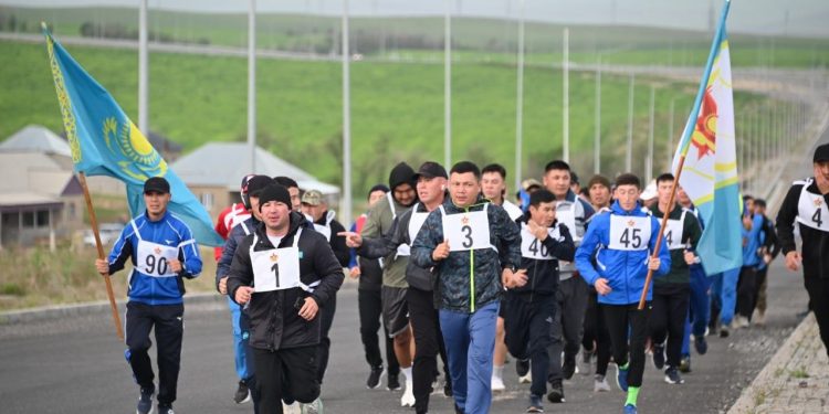 Шымкенттік әскерилер Құрлық әскерлерінің құрылған күнін ерекше атап өтті
