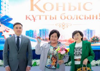 Шымкентте 100 отбасы жаңа баспанаға қол жеткізді