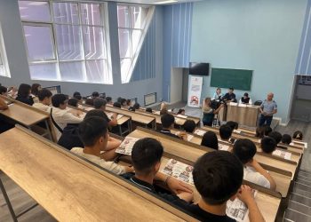 Оқу жылының соңында студенттерге есірткінің заңсыз айналымына қатысудың құқықтық салдары туралы ескертілді