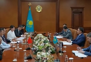 Шымкент қаласының әкімі Қытайдың Сиань қаласы делегациясымен кездесті: ынтымақтастықтың жаңа бағыттары талқыланды
