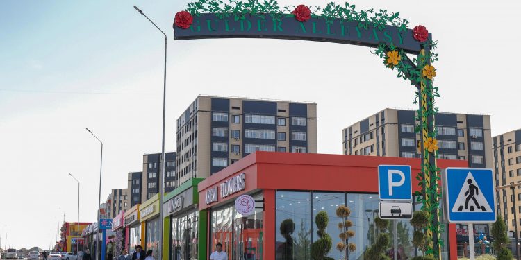ДЕНЬ ГОРОДА : В ШЫМКЕНТЕ ОТКРЫЛАСЬ СОВРЕМЕННАЯ АЛЛЕЯ ЦВЕТОВ