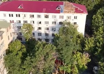 ШЫМКЕНТ: Қала әкімі әлеуметтік және инфрақұрылымдық нысандардағы жұмыстардың барысын тексерді