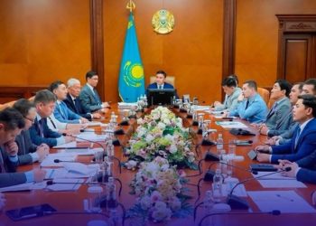 Шымкентте бюджет, азық-түлік бағасы және жер мәселелері талқыланды: аппараттық кеңесте маңызды міндеттер айқындалды