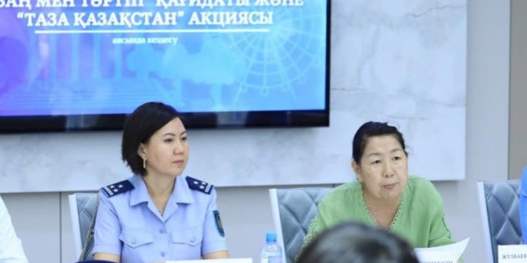 ШЫМКЕНТТЕ ЖАСТАР АРАСЫНДА ҚҰҚЫҚТЫҚ ЖӘНЕ ЭКОЛОГИЯЛЫҚ МӘДЕНИЕТТІ ҚАЛЫПТАСТЫРУҒА БАСЫМДЫҚ БЕРІЛДІ