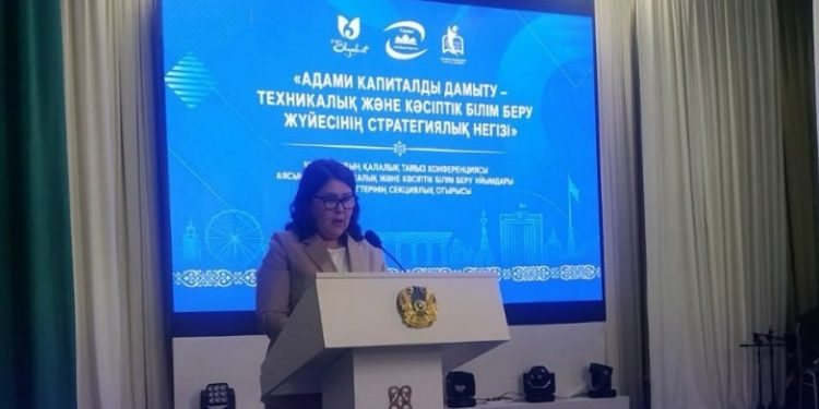 Педагогтер жаңа оқу жылына жаңа міндеттермен қадам басады