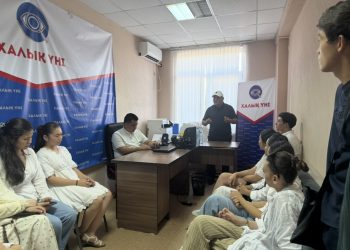 «Халық үні» фронтмендері өңірлерде байқаушыларды оқыту жұмыстарын жүргізді
