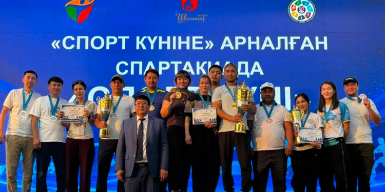 Шымкентте Спорт күні бұқаралық спорттық жарыстармен аталып өтті