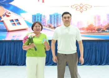 ШЫМКЕНТТЕ ҚОНЫС ҚУАНЫШЫНА КЕНЕЛГЕН 40 ОТБАСЫ ЖАҢА ПӘТЕРГЕ ИЕ БОЛДЫ