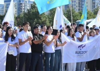 Сенбілікте бас қосқан мың жас: Шымкентте ауқымды экологиялық акция өтті