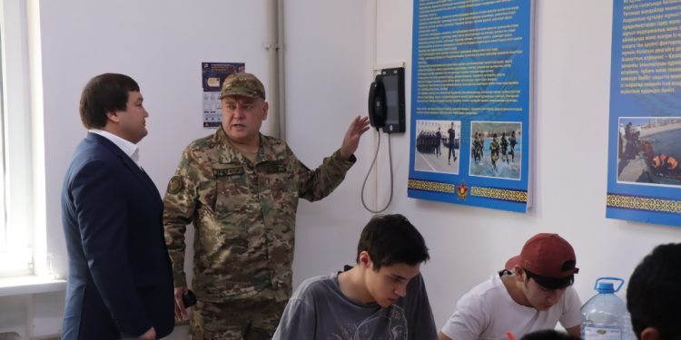 Күзгі әскерге шақыру:  1300-ден астам шымкенттік жас әскер қатарына қосылады  