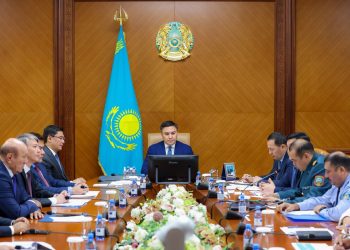 АППАРАТ ОТЫРЫСЫ: ӨЗЕКТІ МӘСЕЛЕЛЕР ҚАРАЛДЫ